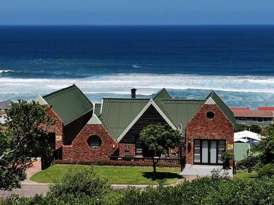 House For Sale in Dwarswegstrand, Groot Brakrivier