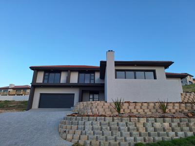 House For Sale in Avonddans, Bergsig