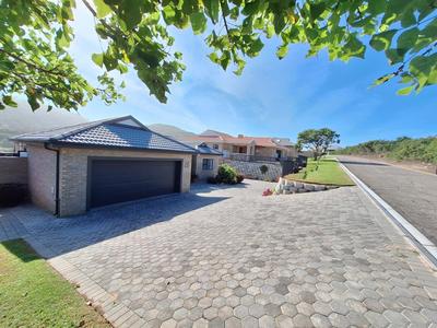 House For Sale in Groot Brakrivier, Groot Brakrivier