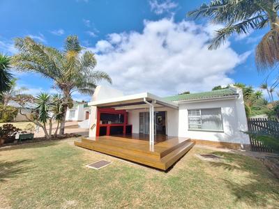 House For Sale in Fraaiuitsig, Klein Brak Rivier